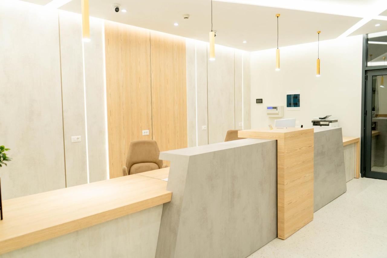 Hotel Patio Vlorë エクステリア 写真