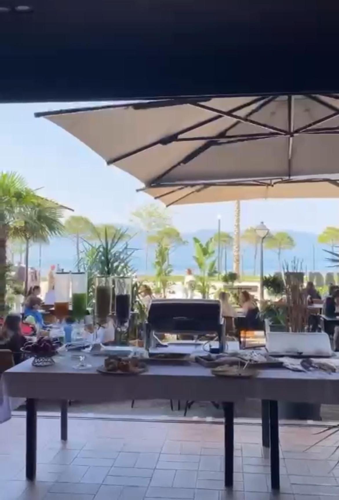 Hotel Patio Vlorë エクステリア 写真
